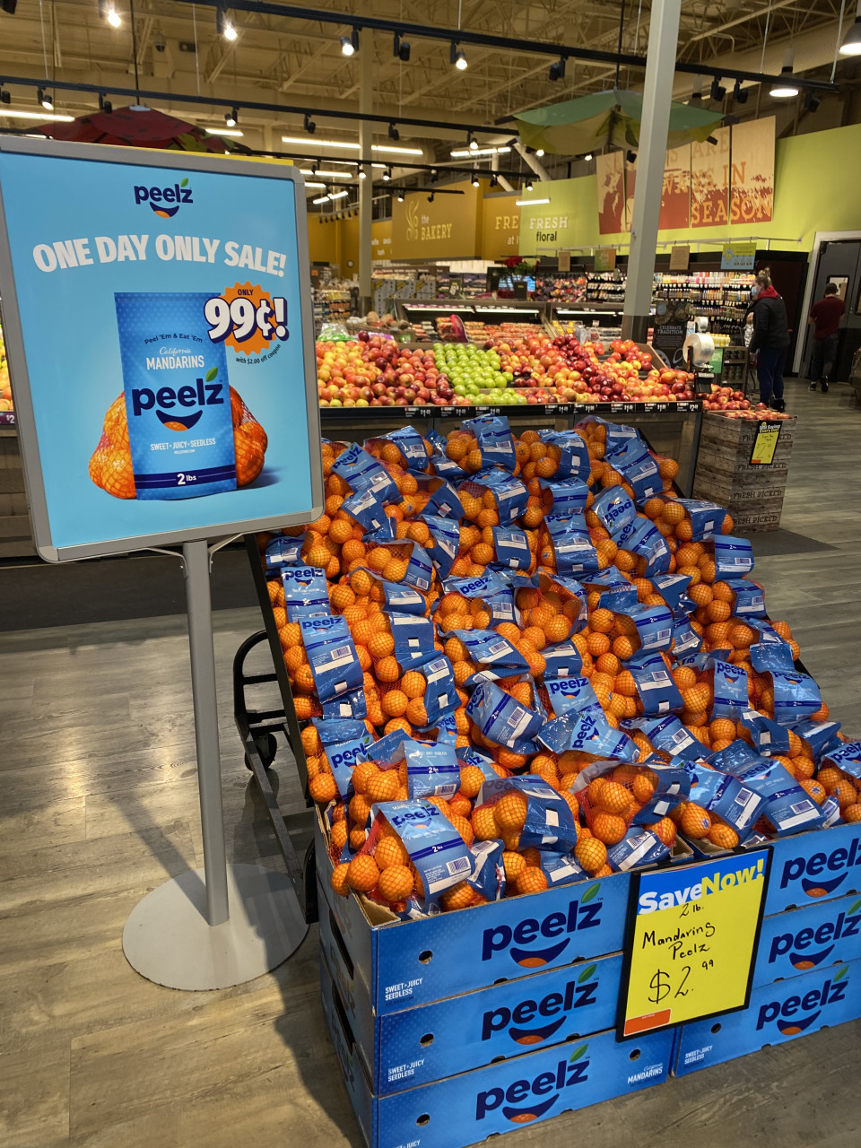 Peelz California Mandarins - National Grocery Road Tour street team activation, photo 1 of 6