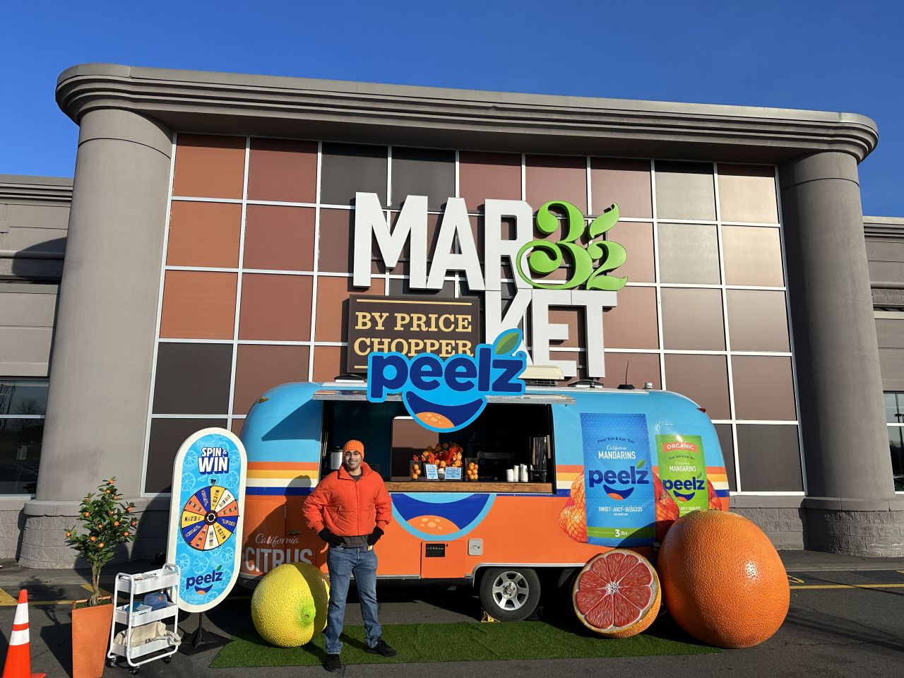 Peelz California Mandarins - National Grocery Road Tour street team activation, photo 5 of 6